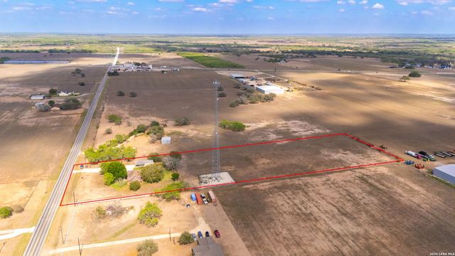 8416 Fm 541, Stockdale, TX 78160