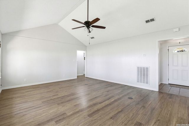 8416 Fm 541, Stockdale, TX 78160