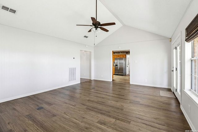 8416 Fm 541, Stockdale, TX 78160