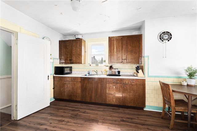 153 Lyndon Road, Cranston, RI 02905