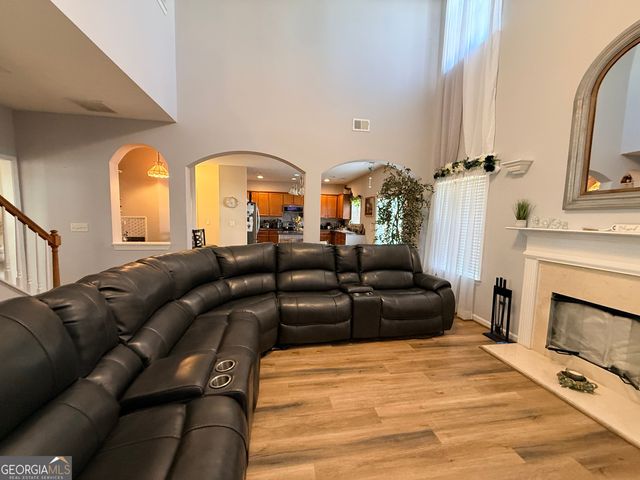 1221 Creek Crossing Drive, Mcdonough, GA 30252