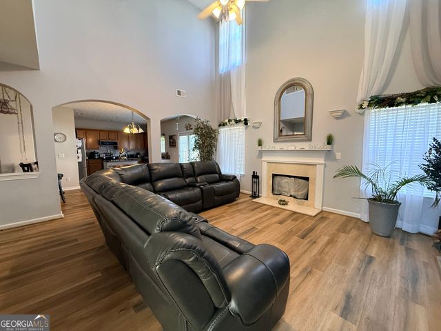 1221 Creek Crossing Drive, Mcdonough, GA 30252