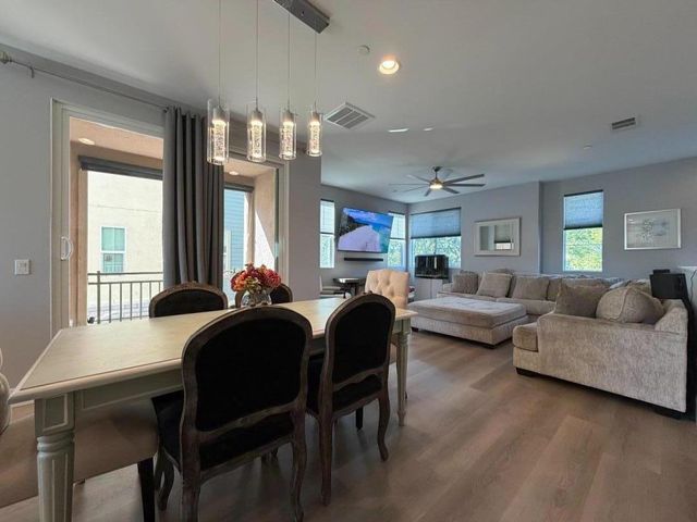 641 Savi Drive 104, Corona, CA 92878