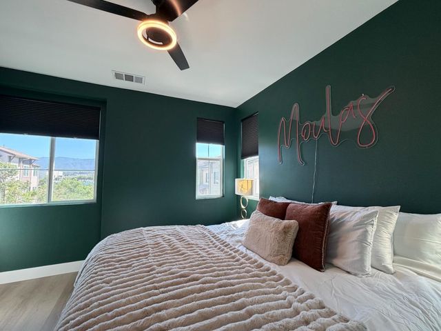 641 Savi Drive 104, Corona, CA 92878