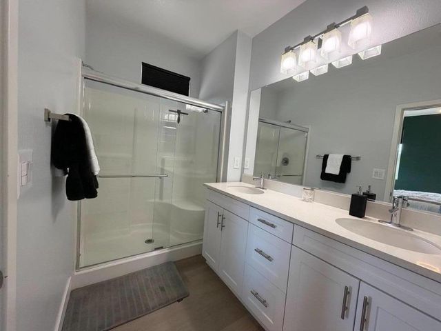 641 Savi Drive 104, Corona, CA 92878