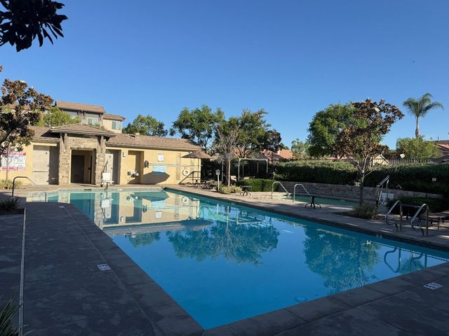 641 Savi Drive 104, Corona, CA 92878