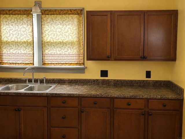 402 Douglas Avenue, Ackley, IA 50601