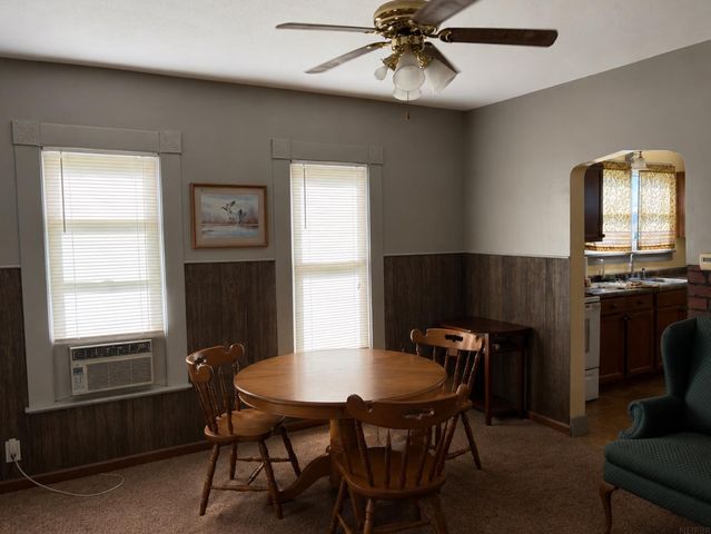 402 Douglas Avenue, Ackley, IA 50601