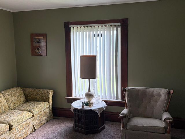 402 Douglas Avenue, Ackley, IA 50601