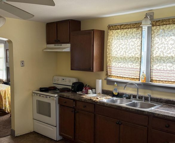 402 Douglas Avenue, Ackley, IA 50601