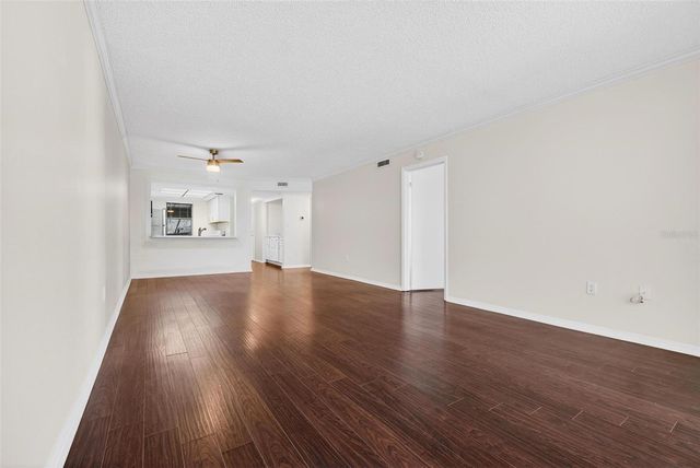 90 S HIGHLAND AVENUE 102, Tarpon Springs, FL 34689