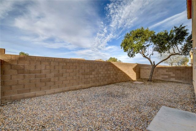 6732 Fort Benton Road, Las Vegas, NV 89122