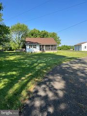 15845 COBB ISLAND RD, Newburg, MD 20664