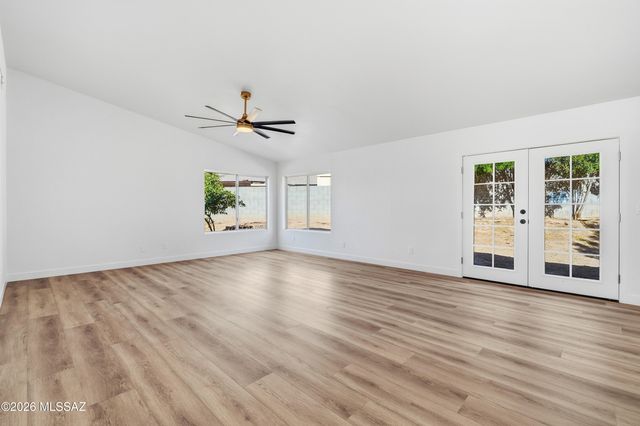 9810 E Stonehaven Way, Tucson, AZ 85747