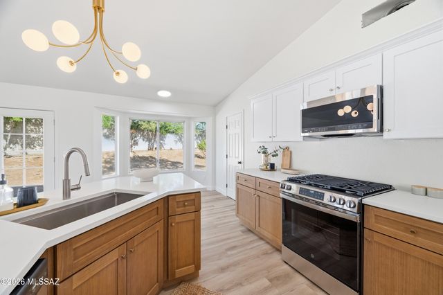 9810 E Stonehaven Way, Tucson, AZ 85747