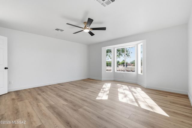 9810 E Stonehaven Way, Tucson, AZ 85747