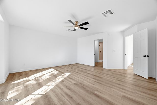9810 E Stonehaven Way, Tucson, AZ 85747