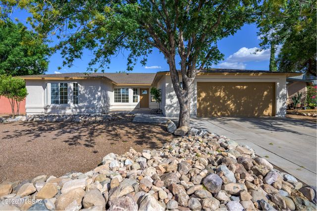 9810 E Stonehaven Way, Tucson, AZ 85747