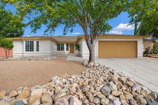 9810 E Stonehaven Way, Tucson, AZ 85747
