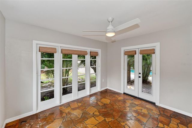 1010 VIRGINIA DRIVE, Sarasota, FL 34234