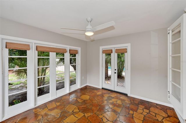 1010 VIRGINIA DRIVE, Sarasota, FL 34234