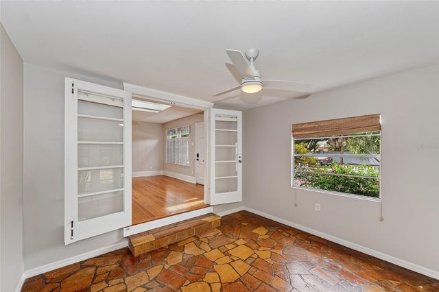 1010 VIRGINIA DRIVE, Sarasota, FL 34234