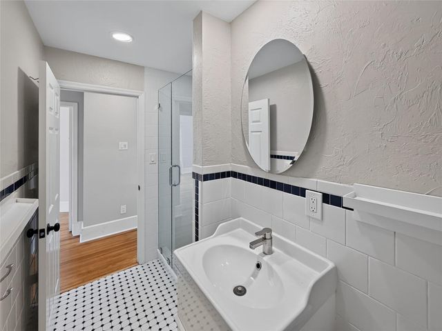 1010 VIRGINIA DRIVE, Sarasota, FL 34234