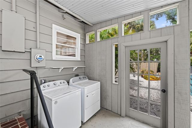 1010 VIRGINIA DRIVE, Sarasota, FL 34234