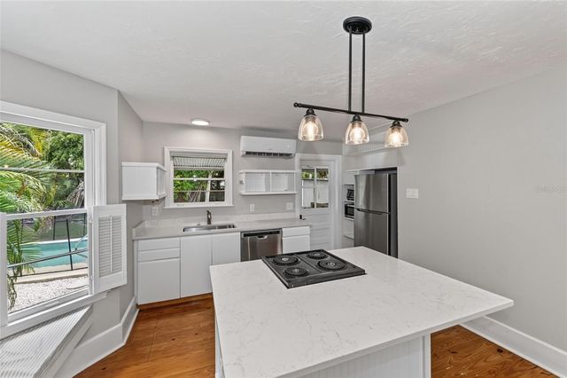 1010 VIRGINIA DRIVE, Sarasota, FL 34234