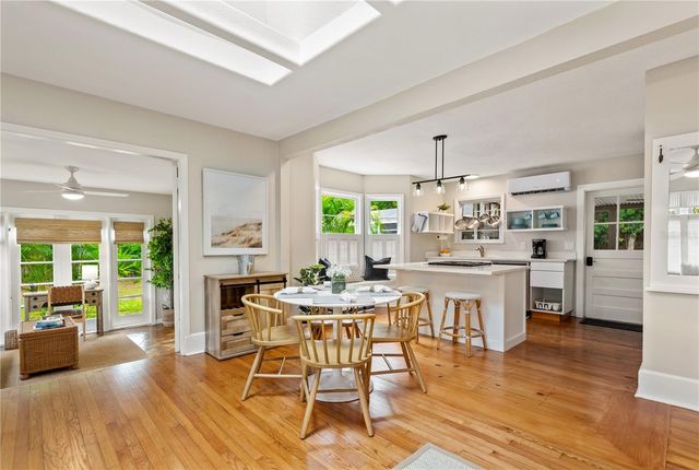1010 VIRGINIA DRIVE, Sarasota, FL 34234