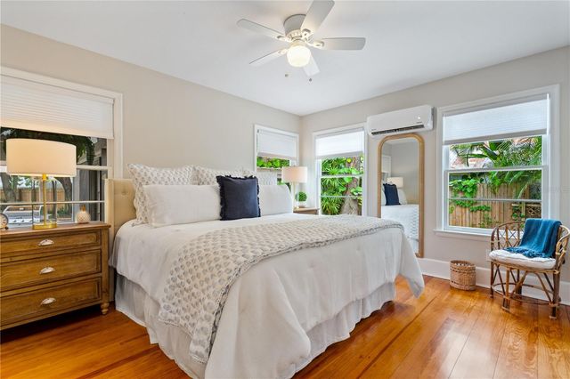 1010 VIRGINIA DRIVE, Sarasota, FL 34234