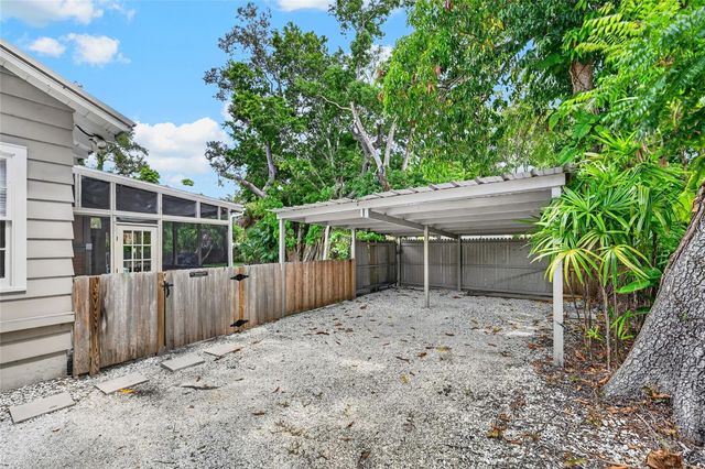 1010 VIRGINIA DRIVE, Sarasota, FL 34234