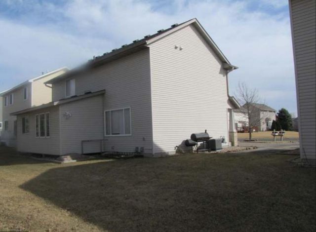 1624 Philipp Way, Shakopee, MN 55379