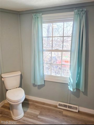 234 Oakwood Street, Elyria, OH 44035