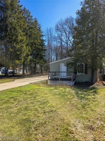 234 Oakwood Street, Elyria, OH 44035
