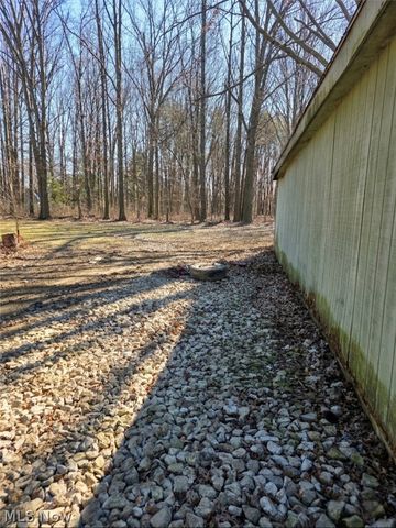 234 Oakwood Street, Elyria, OH 44035