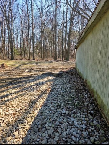 234 Oakwood Street, Elyria, OH 44035