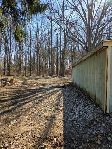 234 Oakwood Street, Elyria, OH 44035