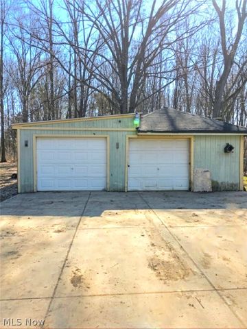 234 Oakwood Street, Elyria, OH 44035