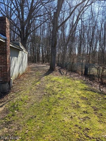 234 Oakwood Street, Elyria, OH 44035