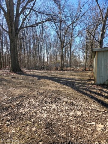 234 Oakwood Street, Elyria, OH 44035