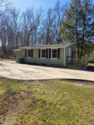 234 Oakwood Street, Elyria, OH 44035