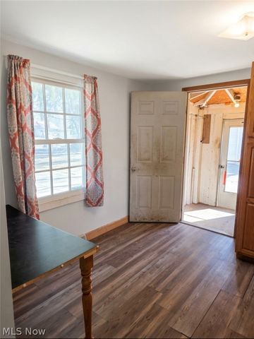 234 Oakwood Street, Elyria, OH 44035