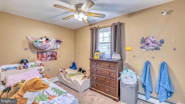 61 LEITZ BLVD, Tuckerton, NJ 08087