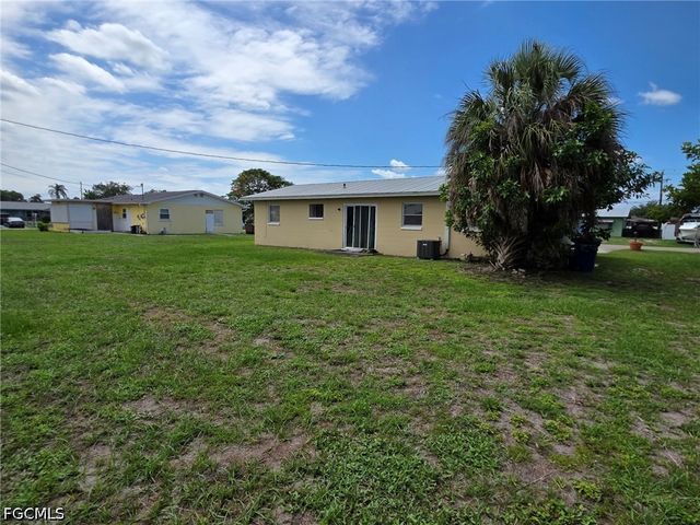 1507 Markdale ST E, Lehigh Acres, FL 33936
