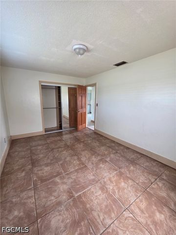 1507 Markdale ST E, Lehigh Acres, FL 33936