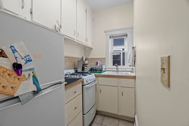 317 Willow Street, New Haven, CT 06511
