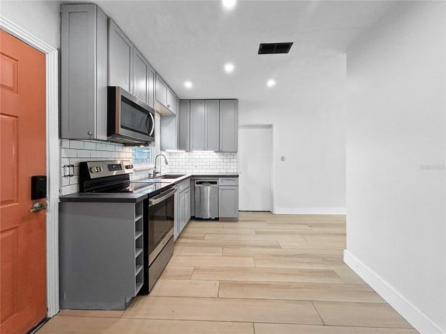 5021 9TH AVENUE S, Gulfport, FL 33707