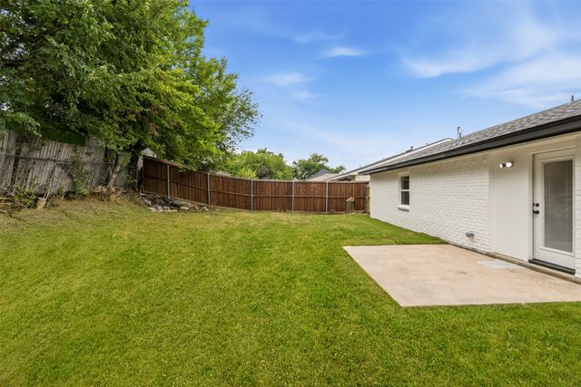 518 N M L King Jr Boulevard, Grand Prairie, TX 75050