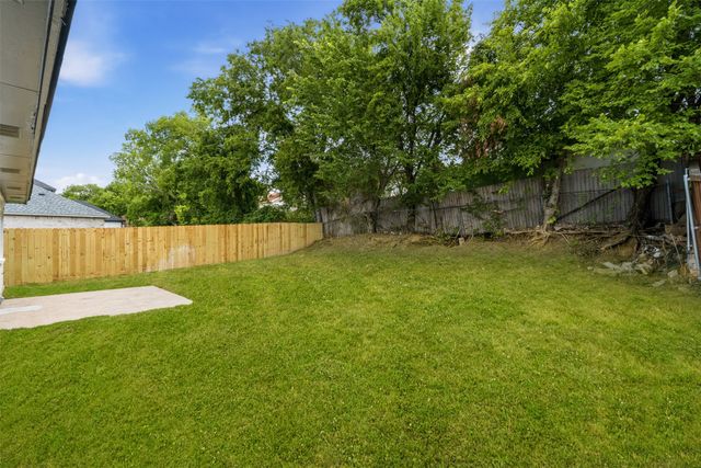 518 N M L King Jr Boulevard, Grand Prairie, TX 75050